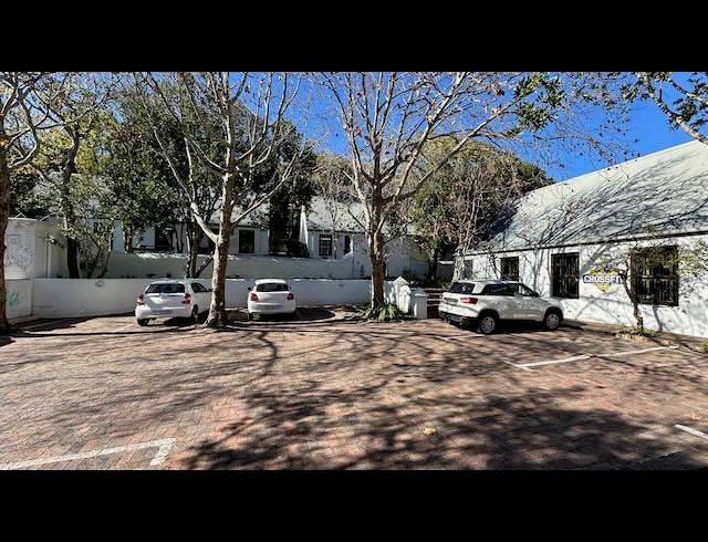 BUSINESS PROPERTY TO RENT IN HOUT BAY CENTRAL